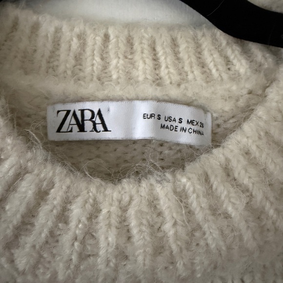 Zara Striped Cream and Black Sweater - Picture 3 of 5